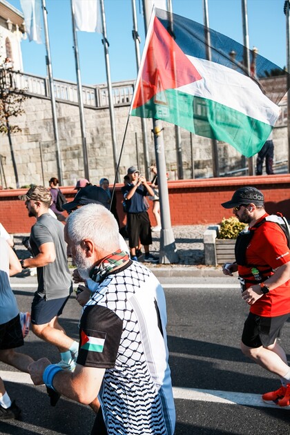 İstanbul'da Yeşilay Yarı Maratonu yapıldı
