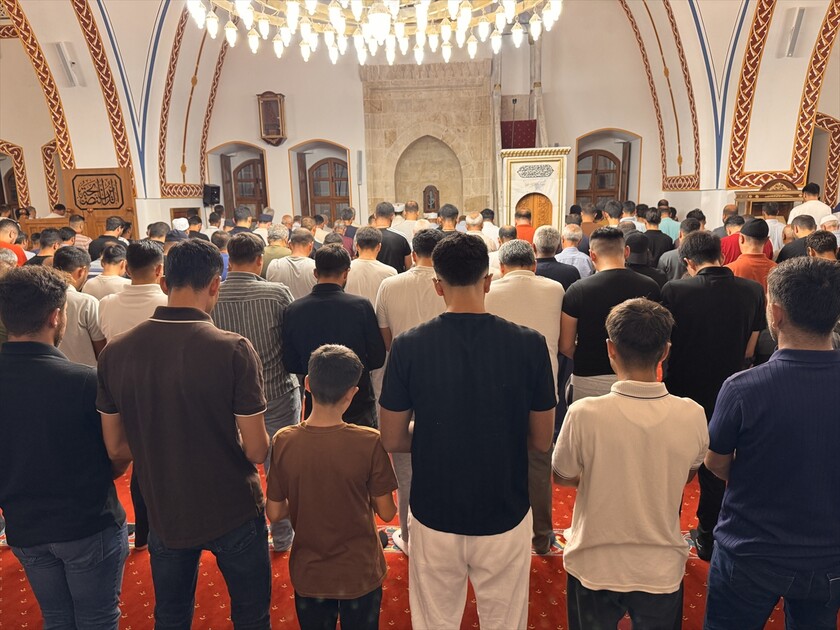 Hatay'da Mevlit Kandili idrak edildi