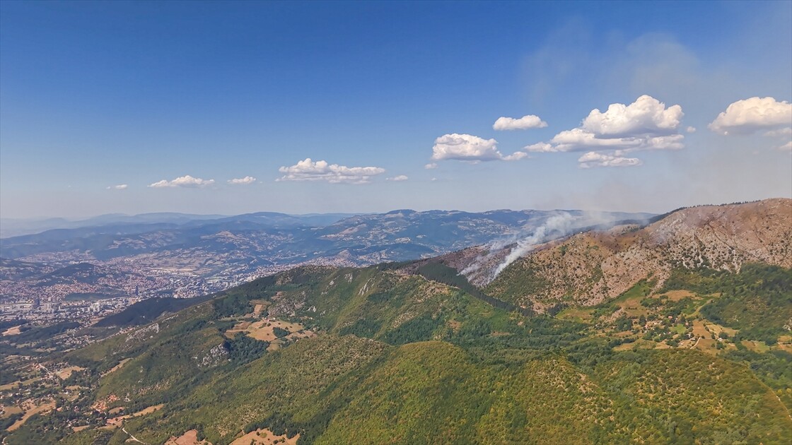Sarajevo: Požar na Trebeviću i dalje aktivan