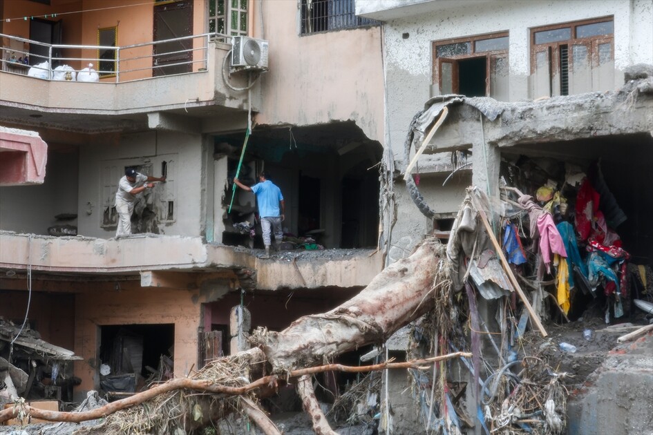 Nepal'deki selde hayatını kaybedenlerin sayısı 616'ya çıktı