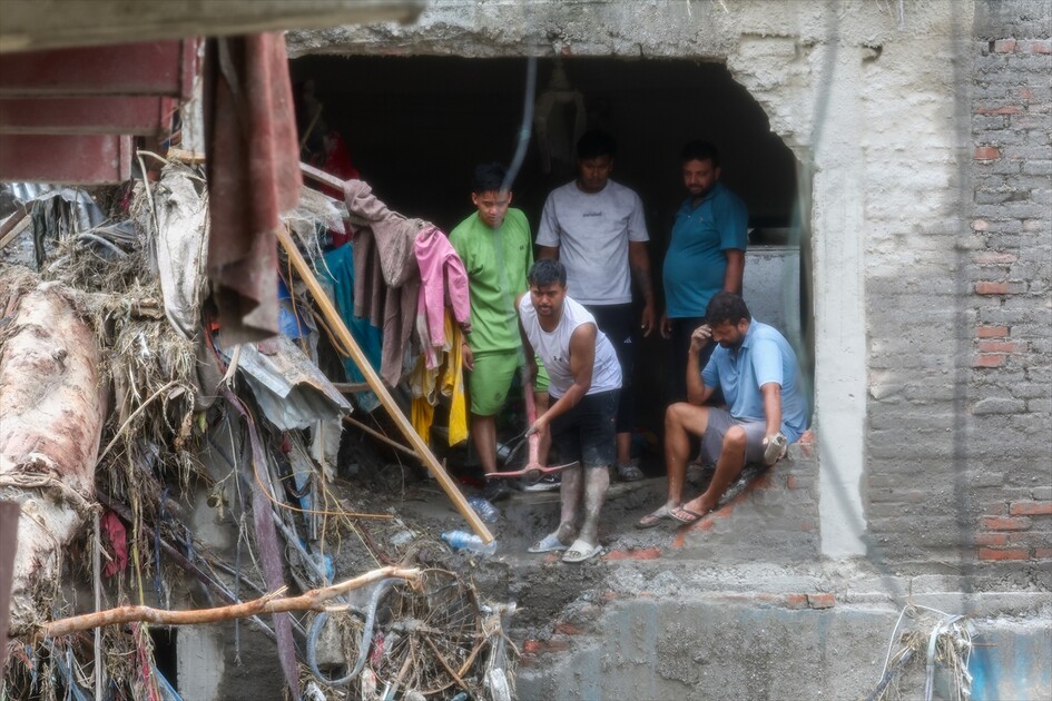 Nepal'deki selde hayatını kaybedenlerin sayısı 616'ya çıktı