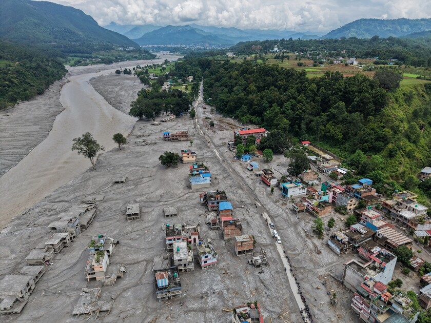 Nepal'deki selde hayatını kaybedenlerin sayısı 616'ya çıktı