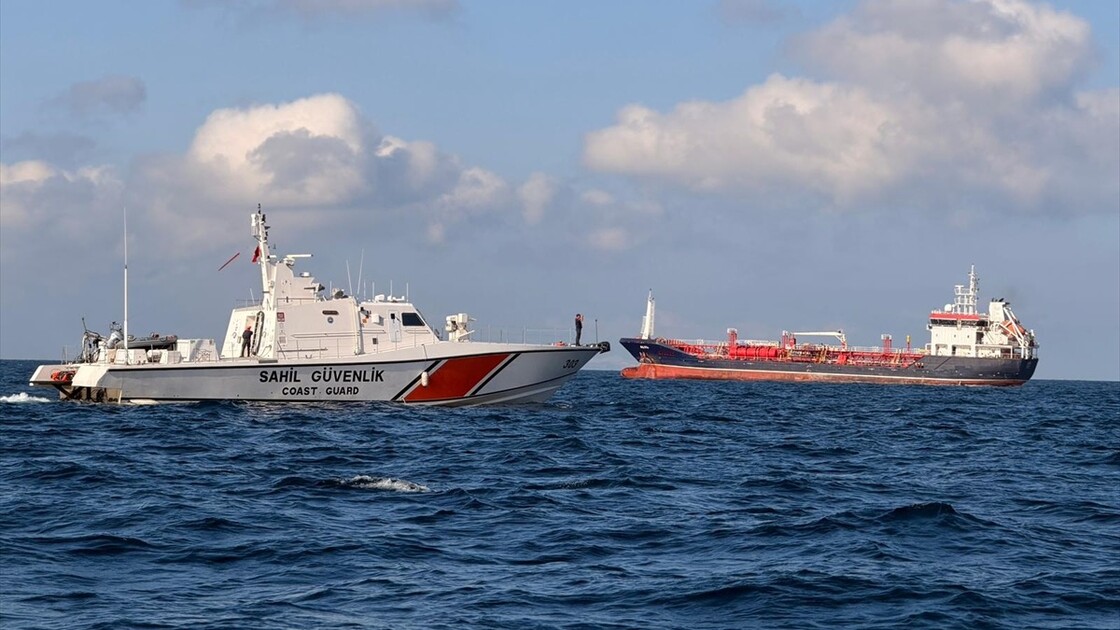Silivri açıklarında iki gemi çarpıştı