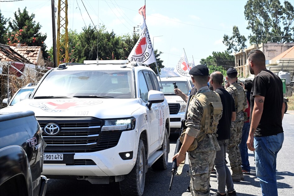 لبنان يتسلم عبر الصليب الأحمر 4 أسرى كانوا محتجزين في إسرائيل