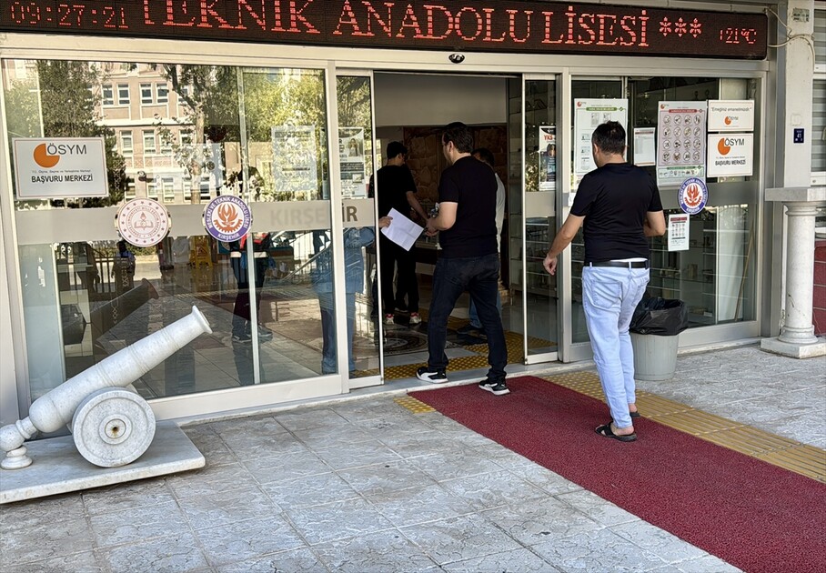 Kırşehir'de KPSS Genel Yetenek-Genel Kültür oturumu başladı