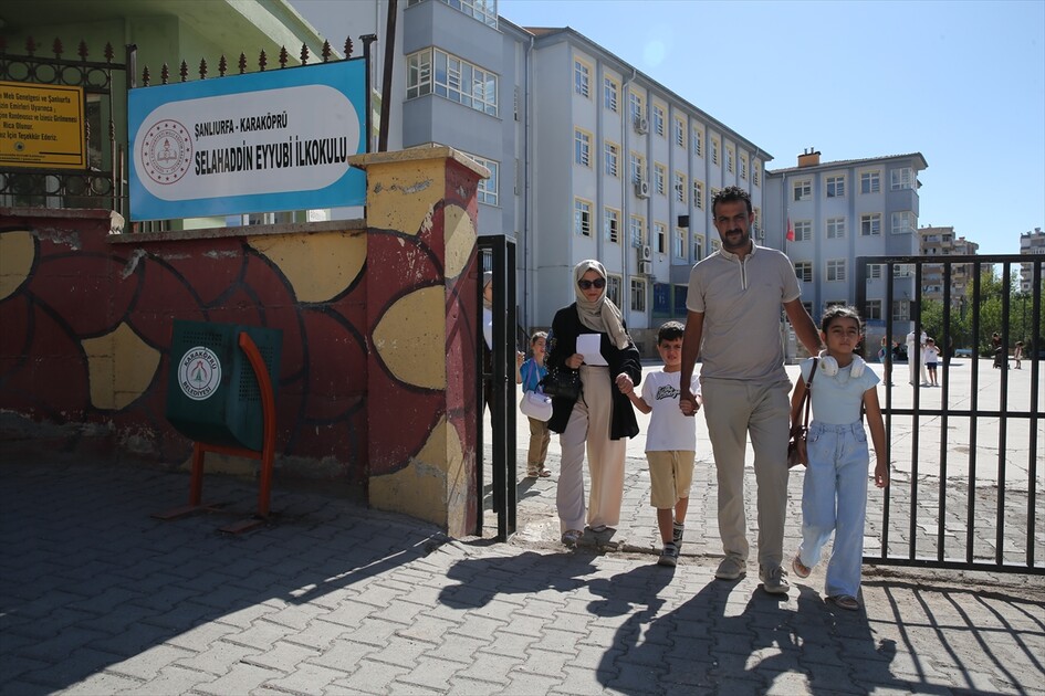 Şanlıurfa'da okullarda ilk zil uyum için çaldı