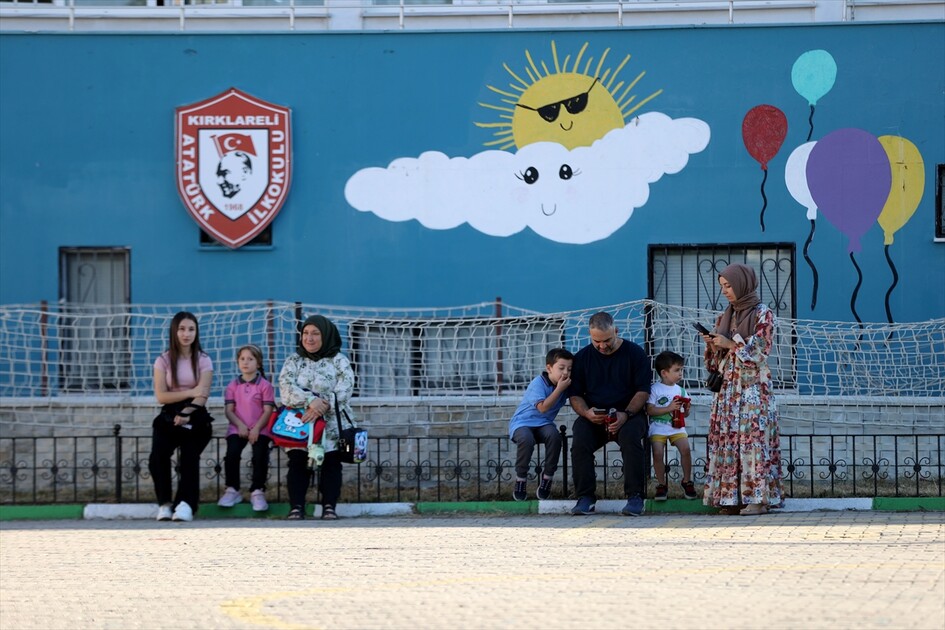 Kırklareli'nde okullarda ilk zil uyum için çaldı