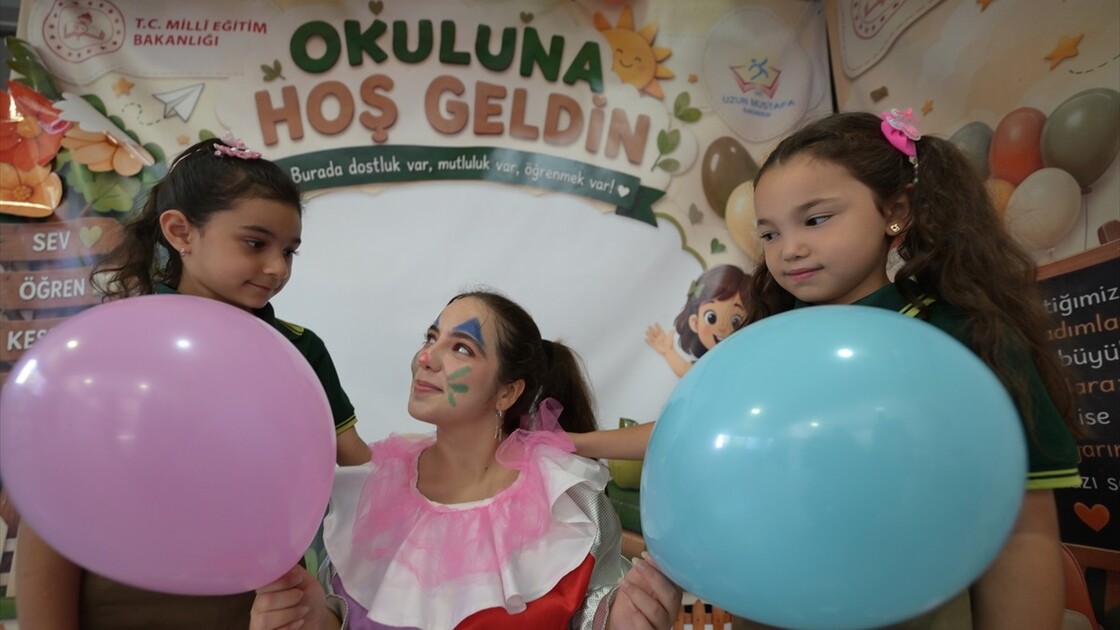 Düzce'de okullarda ilk zil uyum için çaldı