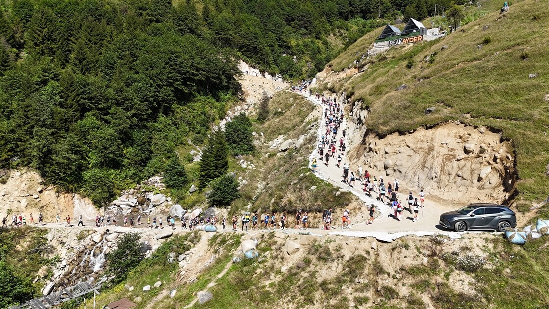 UTMB Dünya Serisi'nin Türkiye etabı olan Kaçkar by UTMB'nin startı verildi
