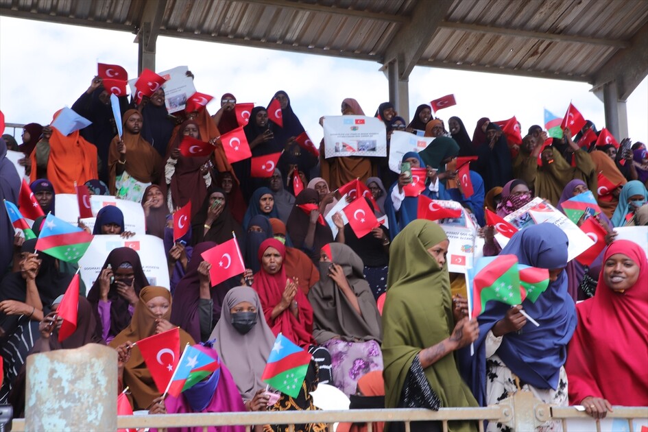 Somalililer Türkiye'ye teşekkür gösterisi düzenledi