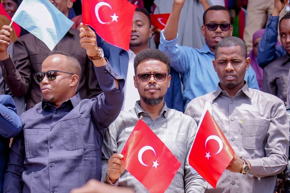 Somalililer Türkiye'ye teşekkür gösterisi düzenledi