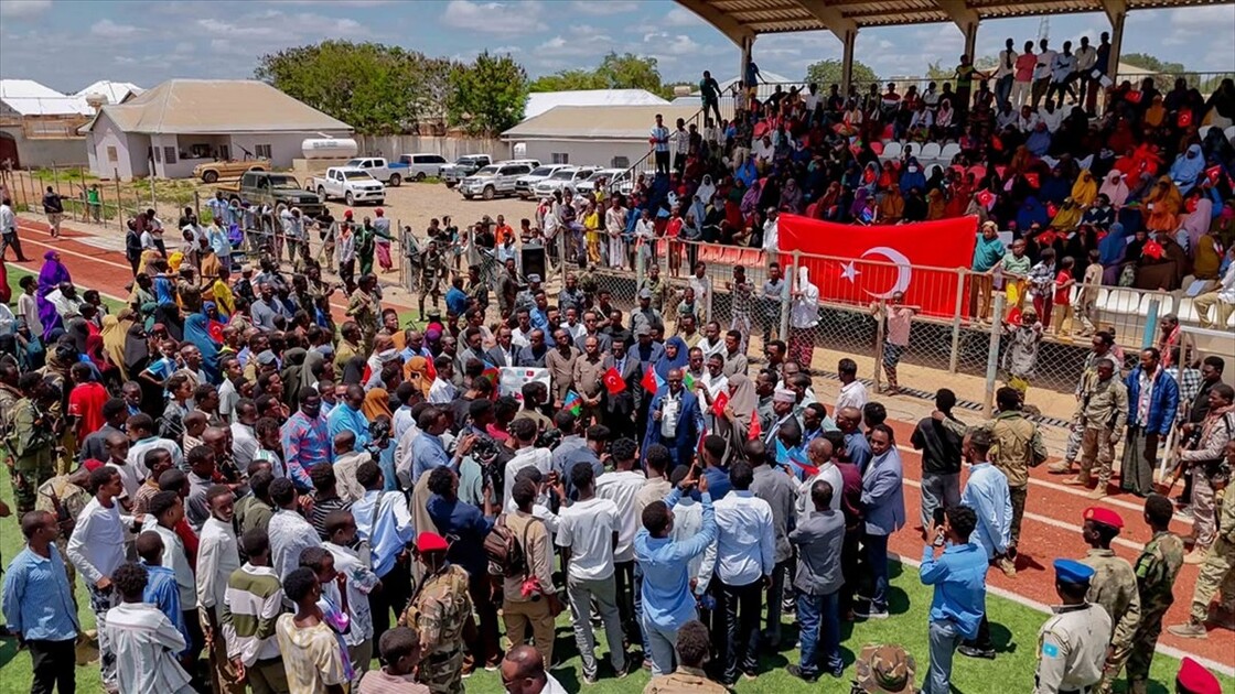 Somalililer Türkiye'ye teşekkür gösterisi düzenledi