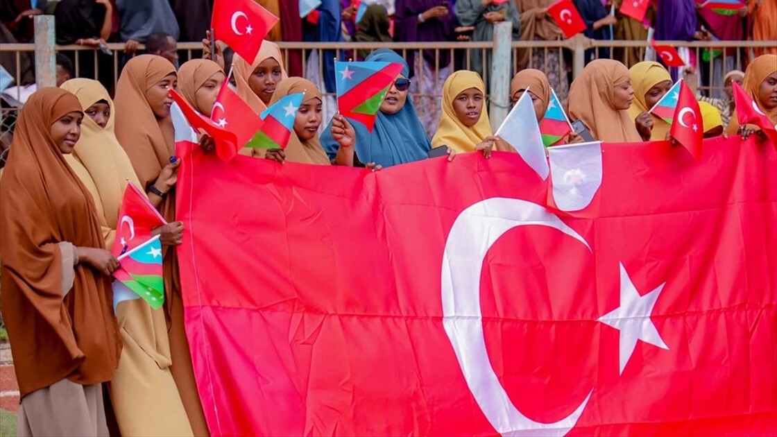 Somalililer Türkiye'ye teşekkür gösterisi düzenledi