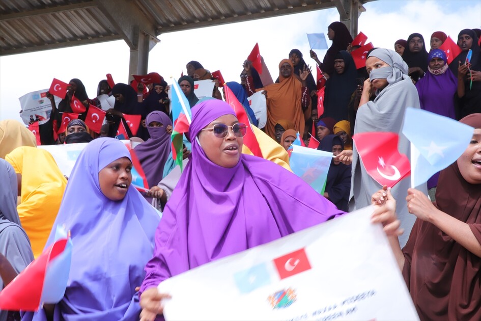 Somalililer Türkiye'ye teşekkür gösterisi düzenledi