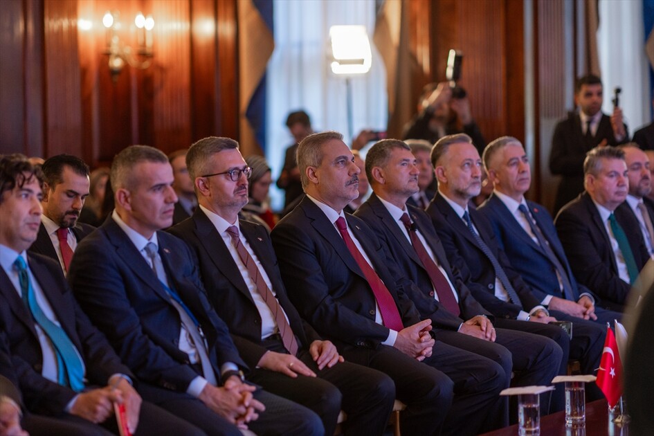 Глава МИД: Анкара ожидает, что Вашингтон воспользуется своим влиянием на Израиль