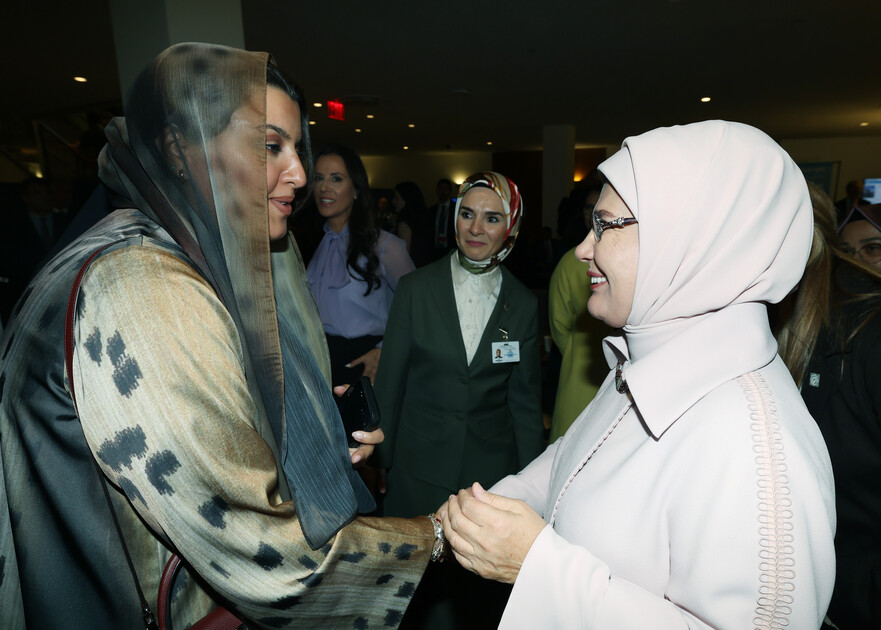 Emine Erdoğan, BM'de çocuklar için güvenli dijital sistemlerin inşasına ilişkin programa katıldı