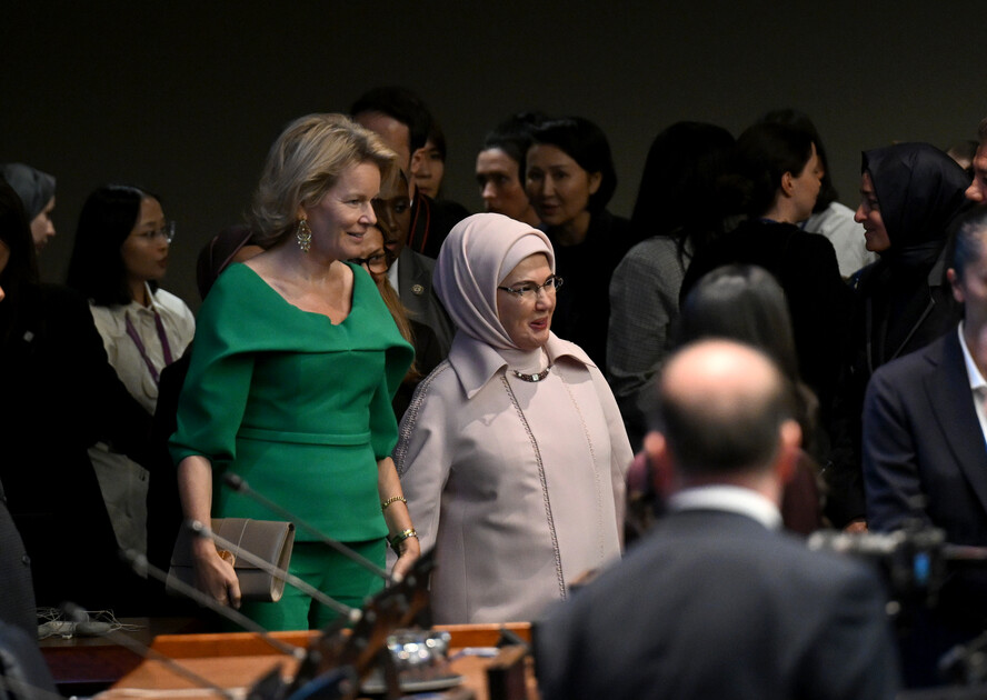 Emine Erdoğan, BM'de çocuklar için güvenli dijital sistemlerin inşasına ilişkin programa katıldı