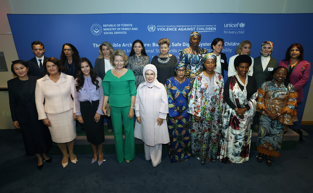 Emine Erdoğan, BM'de çocuklar için güvenli dijital sistemlerin inşasına ilişkin programa katıldı