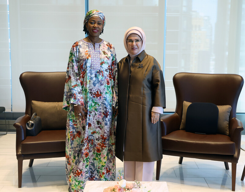 Emine Erdoğan, Sierra Leone Cumhurbaşkanı'nın eşi Fatima Maada Bio ile görüştü