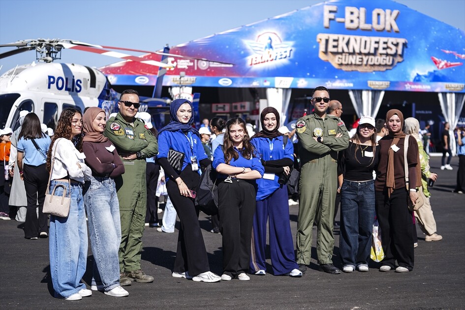 TEKNOFEST Güneydoğu Şanlıurfa'da kapılarını ziyaretçilere açtı