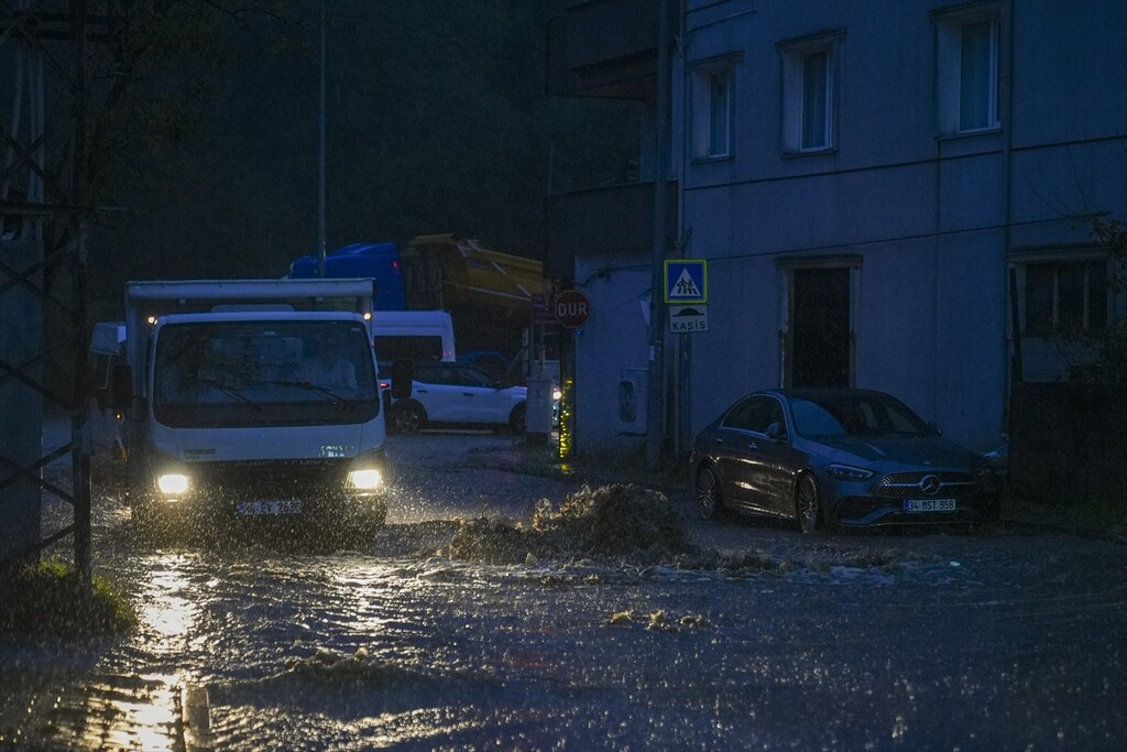 İstanbul’da sağanak etkili oldu