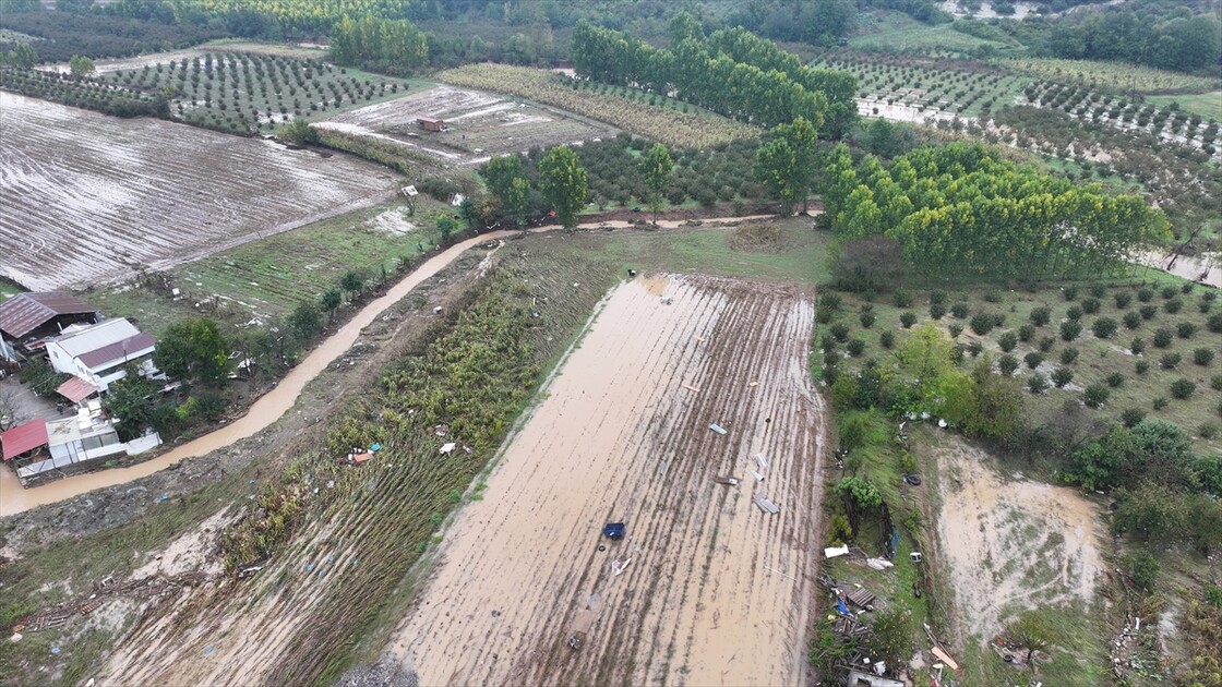 Sakarya'da sağanak etkisini sürdürüyor