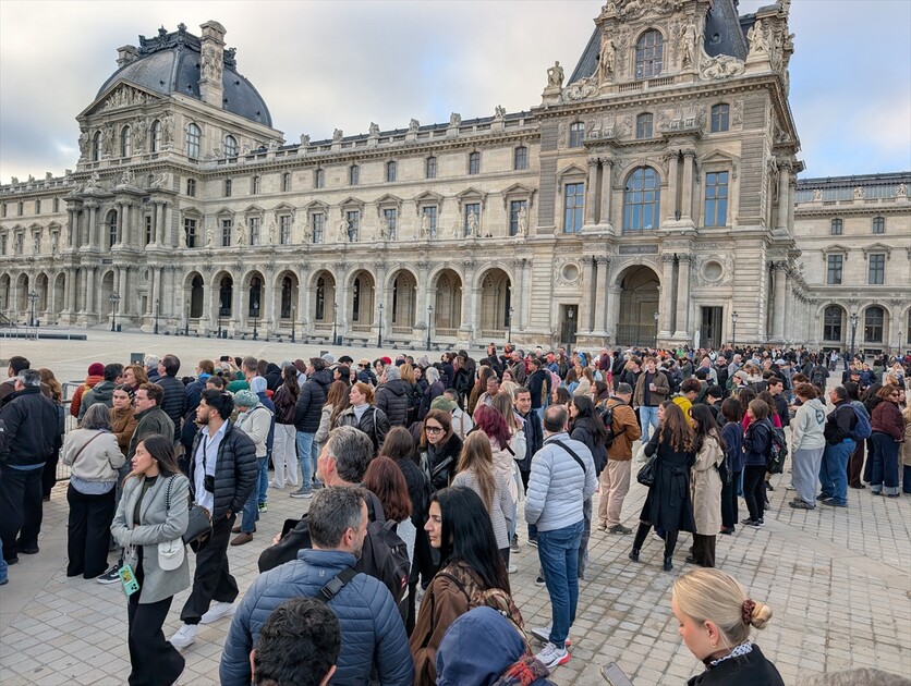 Protesters block Louvre entrances in support of nationwide student movement in Paris