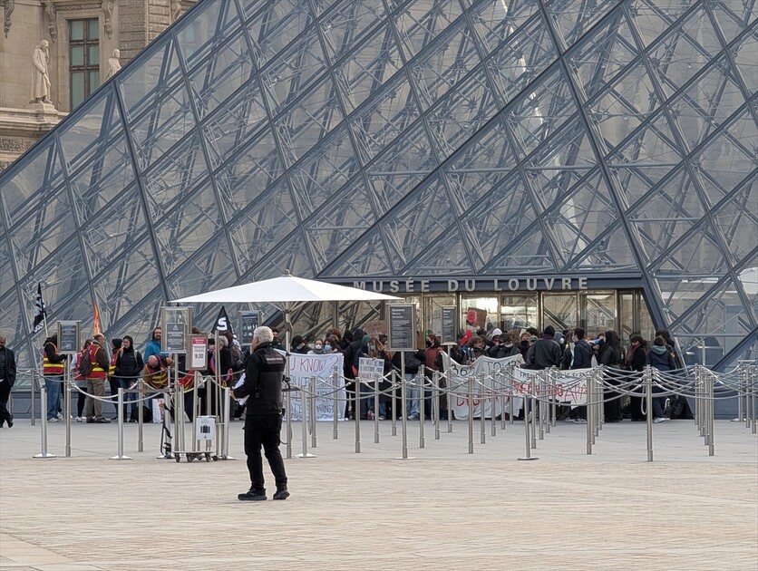 Protesters block Louvre entrances in support of nationwide student movement in Paris