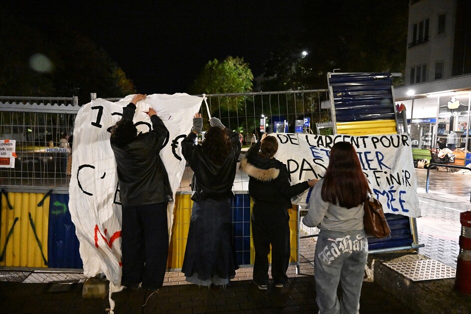 Students blocked the ULB campus in Brussels